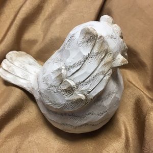 Adorable Tabletop Bird